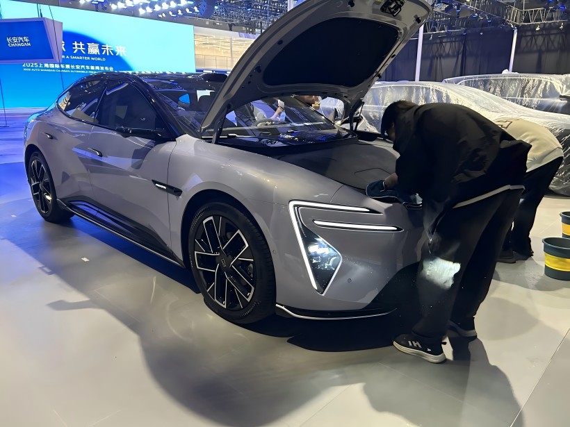 Истражување на место на автосалонот во Шангај во 2025 година: Авита 06 забележана, на продажба од 191.900 јуани (ограничено време)