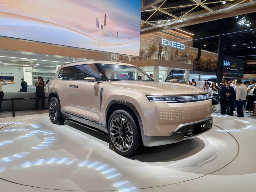 2025 Шангај автоматско шоу: Концептен автомобил Tianji Tianji откриен, позициониран како голем SUV на Seater Leisure SUV